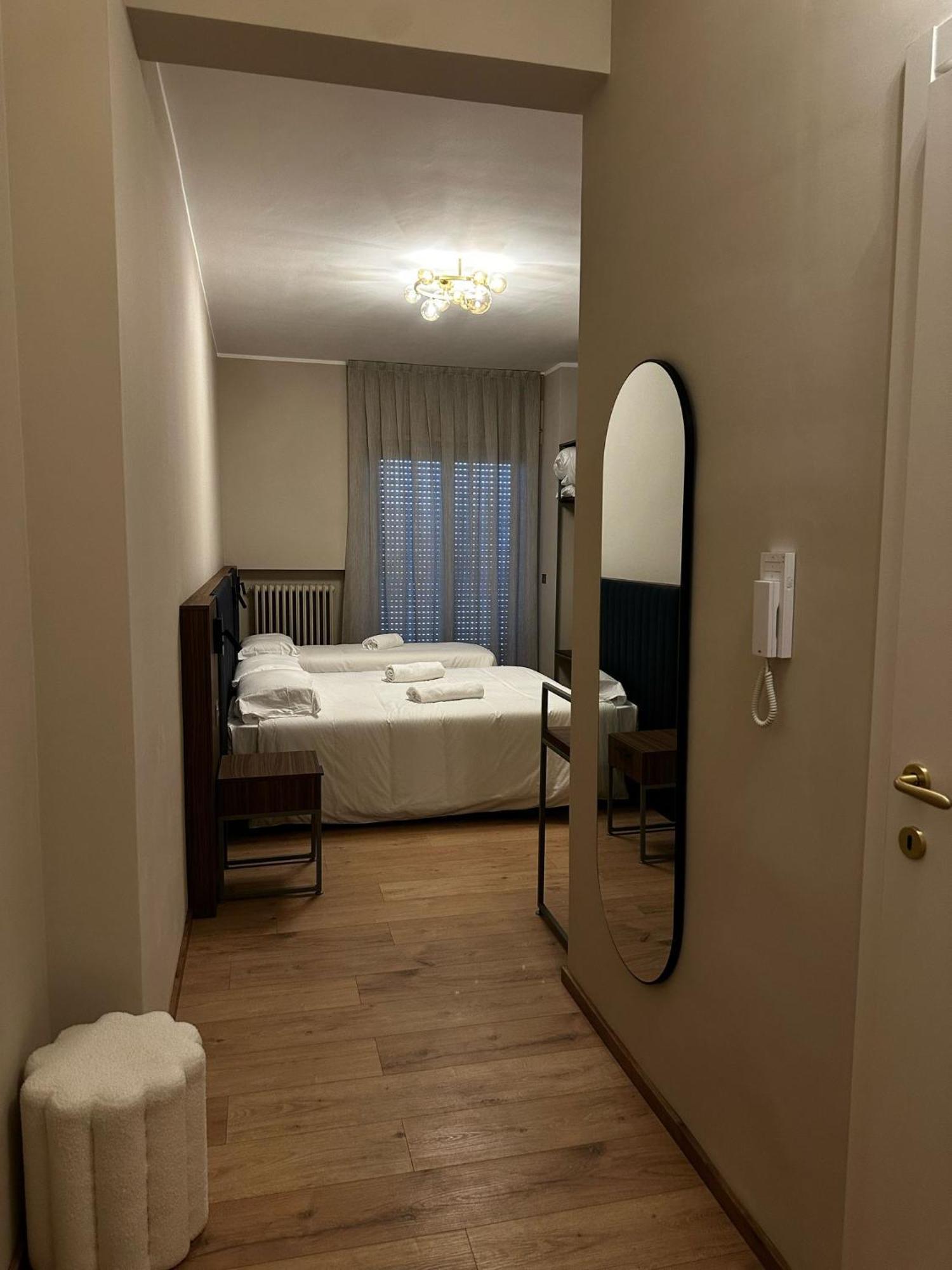 פסקרה Urban Hotel מראה חיצוני תמונה